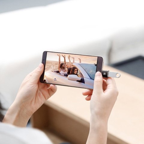 Adapter przejściówka ze złącza USB na USB-C OTG - czarny Adapter przejściówka ze złącza USB na USB-C OTG - czarny