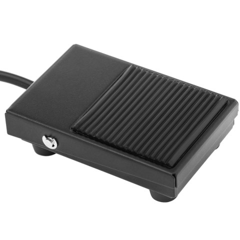Nadziewarka do kiełbas elektryczna 4 lejki 230V 120W 10L Nadziewarka do kiełbas elektryczna 4 lejki 230V 120W 10L