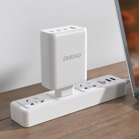 Ładowarka sieciowa GaN USB-A / 3x USB-C PD 140W biała Ładowarka sieciowa GaN USB-A / 3x USB-C PD 140W biała