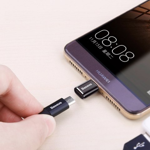 Adapter Mini przejściówka z micro USB na USB-C - czarny Adapter Mini przejściówka z micro USB na USB-C - czarny