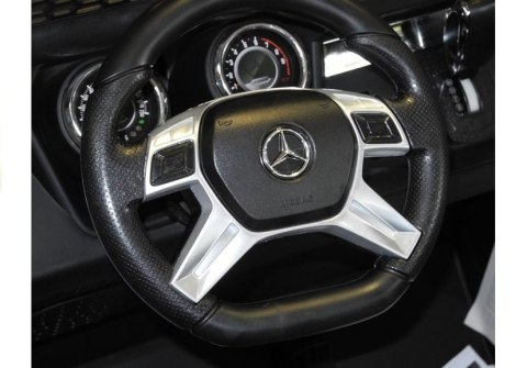 Auto na Akumulator Mercedes Unimog Czerwony Auto na Akumulator Mercedes Unimog Czerwony