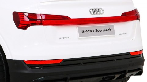 Audi E-Tron Sportback dla dzieci Biały + Pilot + Napęd 4x4 + Wolny Start + Radio MP3 + LED Audi E-Tron Sportback dla dzieci Biały + Pilot + Napęd 4x4 + Wolny Start + Radio MP3 + LED