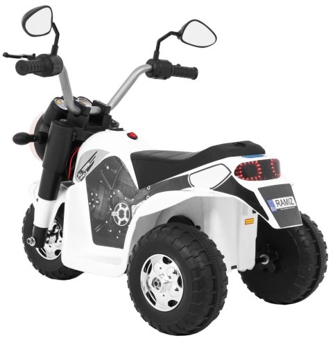 Motorek MiniBike na akumulator dla dzieci Biały + Dźwięki + Światła LED + Ekoskóra Motorek MiniBike na akumulator dla dzieci Biały + Dźwięki + Światła LED + Ekoskóra