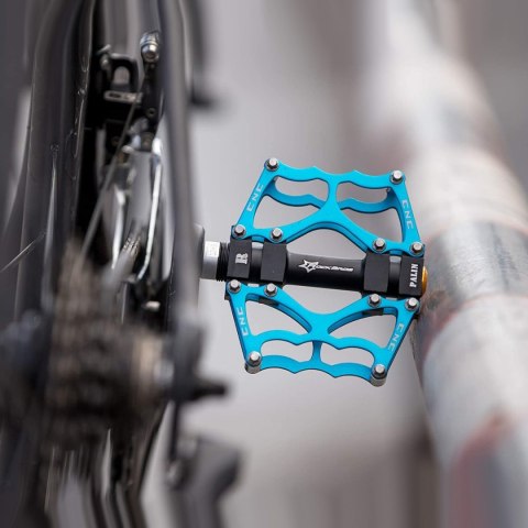 Zestaw pedałów rowerowych MTB atntypoślizgowe niebieski Zestaw pedałów rowerowych MTB atntypoślizgowe niebieski