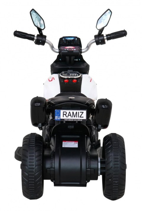 Motorek Fast Tourist na akumulator dla dzieci Biały + Audio + Światła + Ekoskóra Motorek Fast Tourist na akumulator dla dzieci Biały + Audio + Światła + Ekoskóra