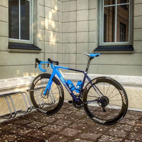 Stojak rowerowy na 5 rowerów uniwersalny opony 35-60mm ścienny podłogowy