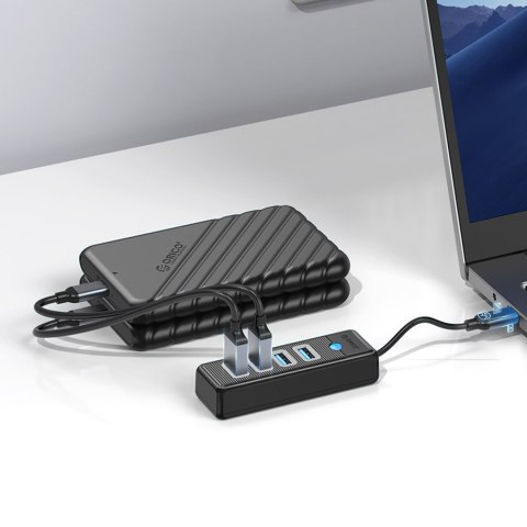 Hub rozdzielacz PW4U-C3 USB-C - 4x USB-A - czarny Hub rozdzielacz PW4U-C3 USB-C - 4x USB-A - czarny