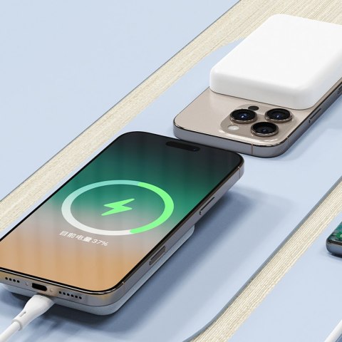 Powerbank K26 10000mAh 20W USB-A / USB-C / MagSafe - biały Powerbank K26 10000mAh 20W USB-A / USB-C / MagSafe - biały