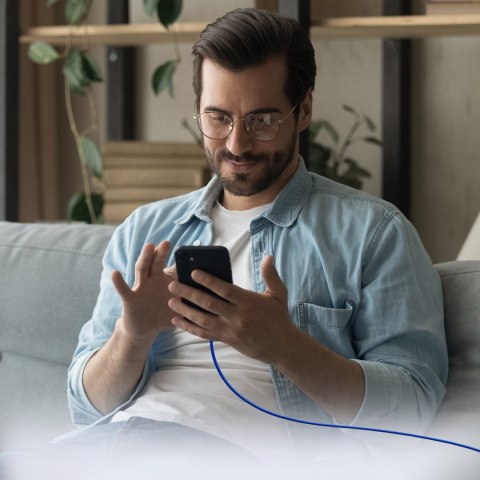 Kabel przewód w oplocie USB-C - USB-C 60W 1.5m - niebieski Kabel przewód w oplocie USB-C - USB-C 60W 1.5m - niebieski