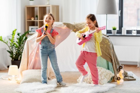 Gitara dla dzieci drewniana metalowe struny kostka różowa ECOTOYS