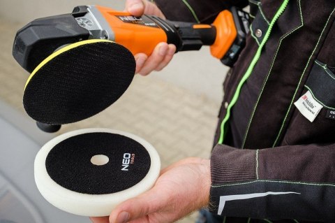 PAD POLERSKI 150*150*25MM GĄBKA ŚCIERNA